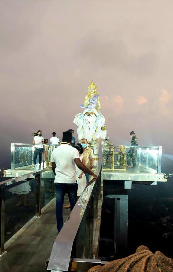 Golden Villa Kandy - "Free Pickup From Kandy " エクステリア 写真