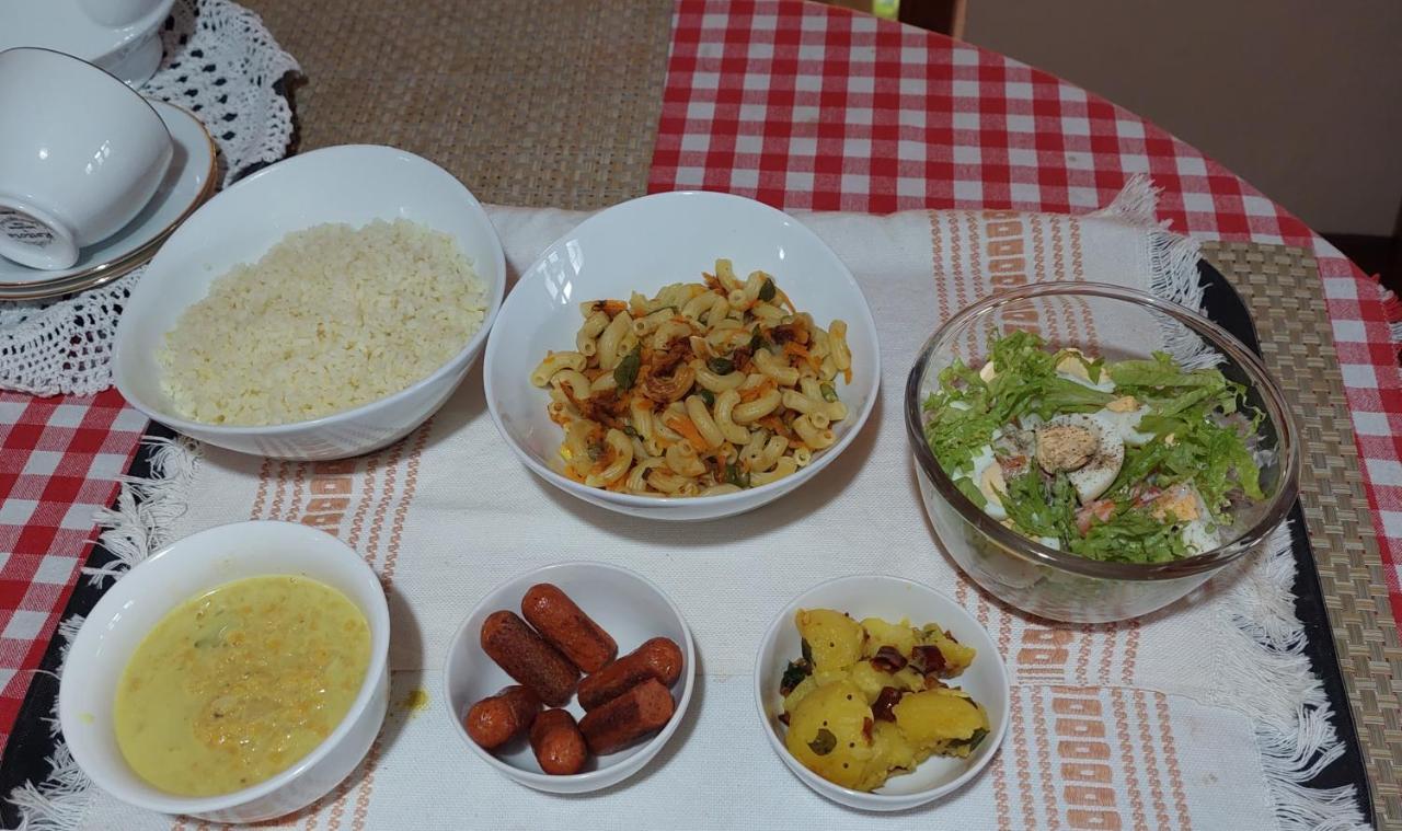 Golden Villa Kandy - "Free Pickup From Kandy " エクステリア 写真